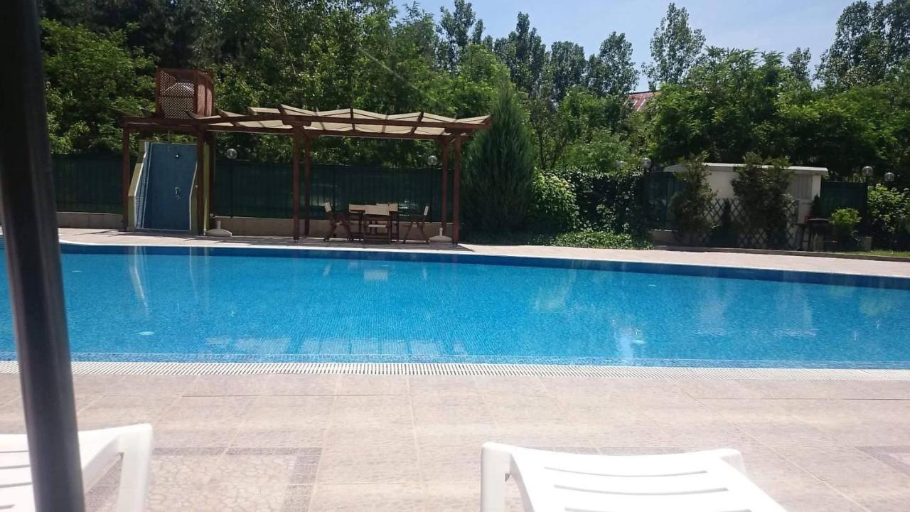 Family Apartments In Solmarin ซันนีบีช ภายนอก รูปภาพ