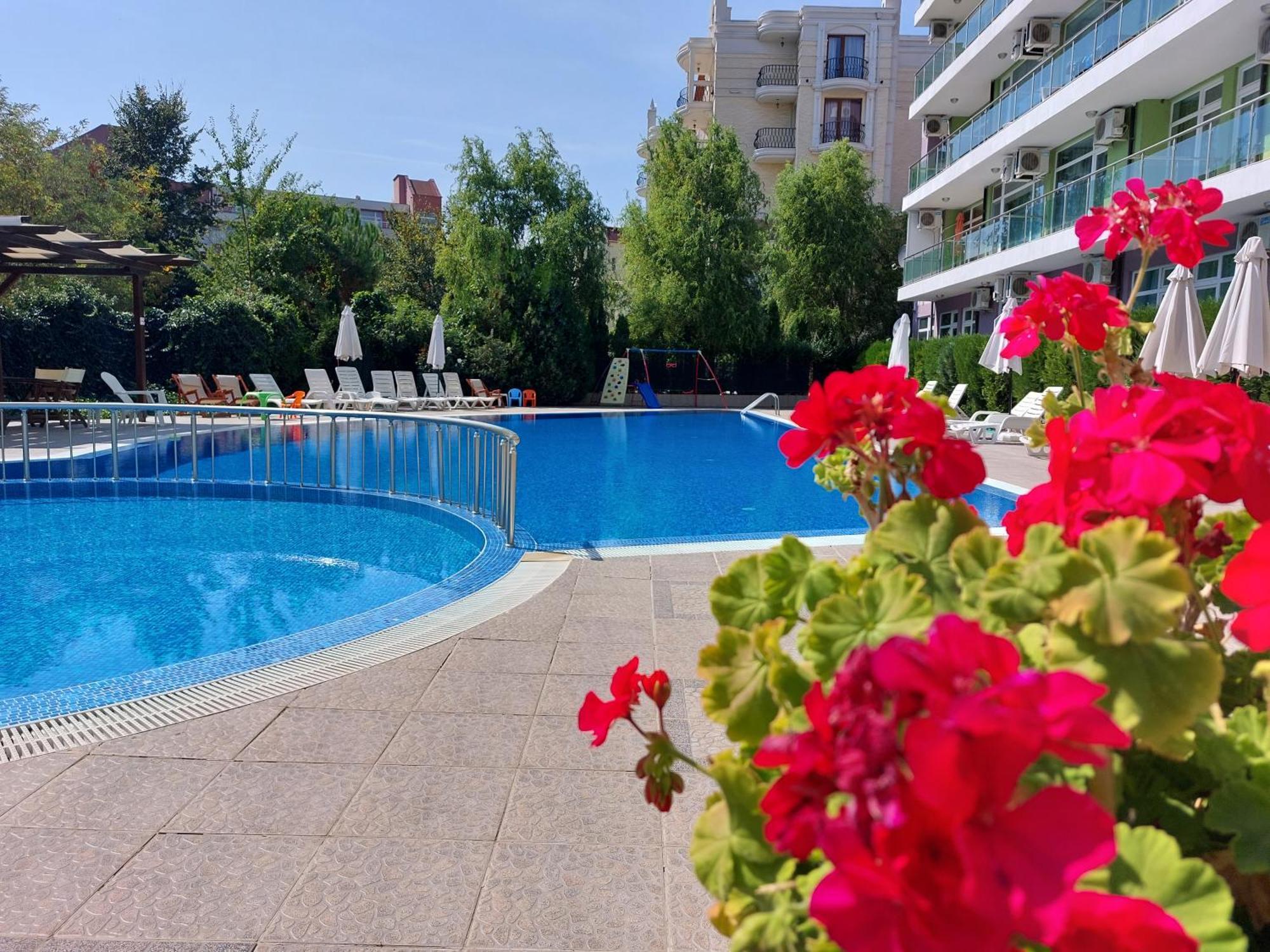 Family Apartments In Solmarin ซันนีบีช ภายนอก รูปภาพ