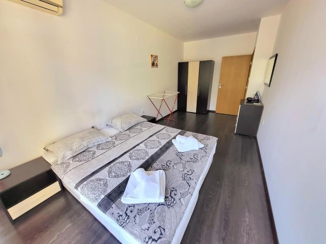 Family Apartments In Solmarin ซันนีบีช ภายนอก รูปภาพ